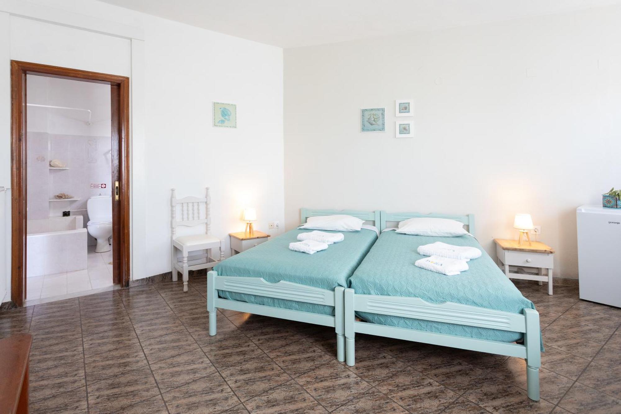 Aparthotel Dora's &