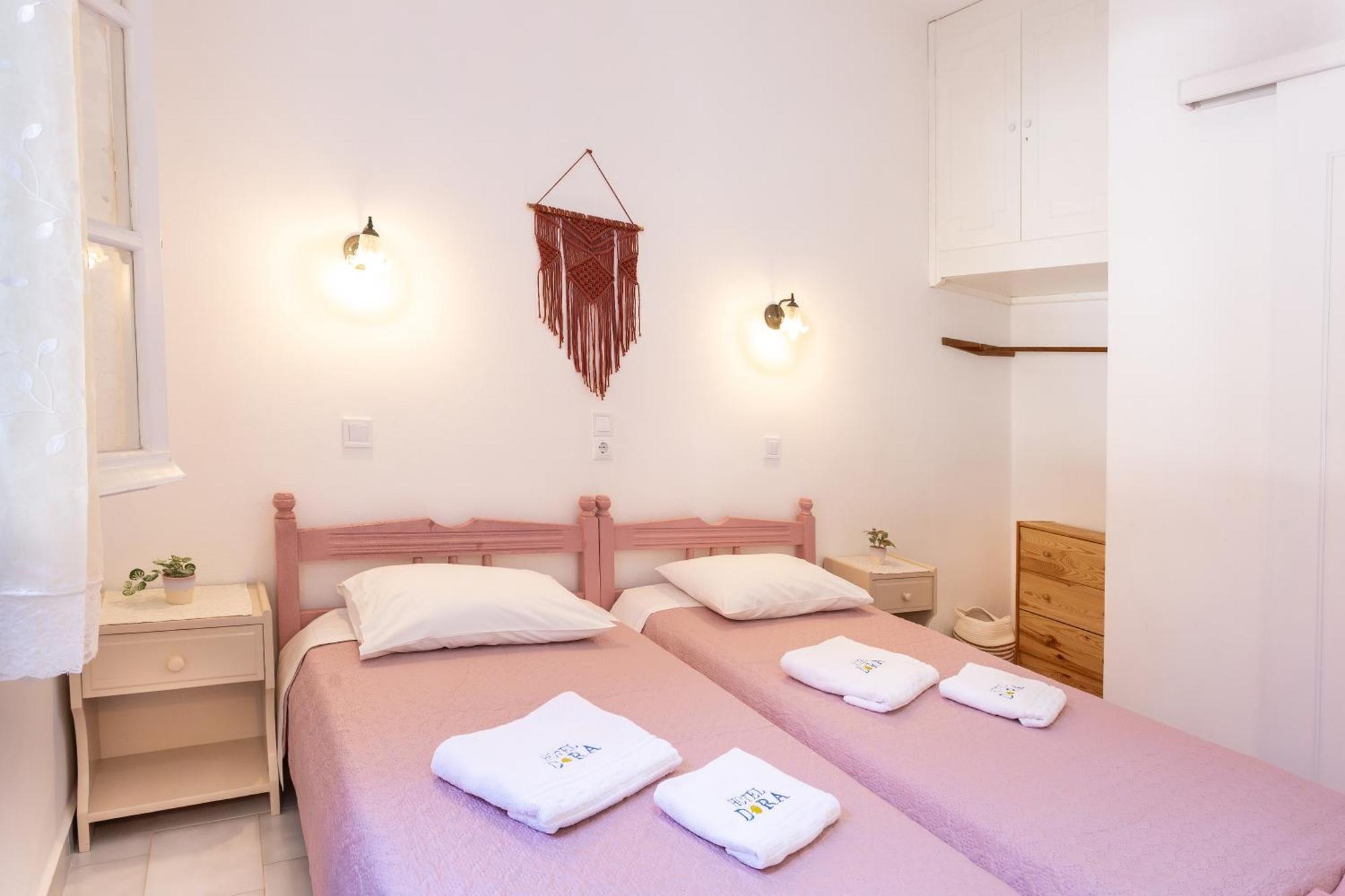 Aparthotel Dora's & Mégas Yialós-Nítes